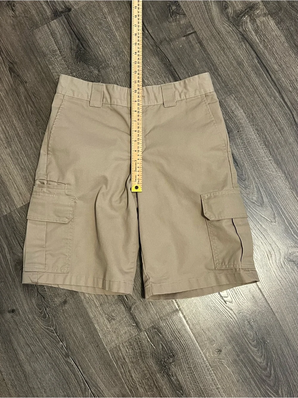Dickies Shorts Cargo Pockets Loose Fit Comfort Tan Casual Mens Size 30